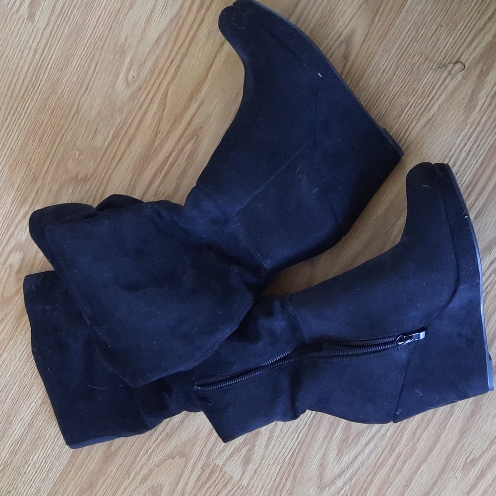 Knee high soft and stretchy boots